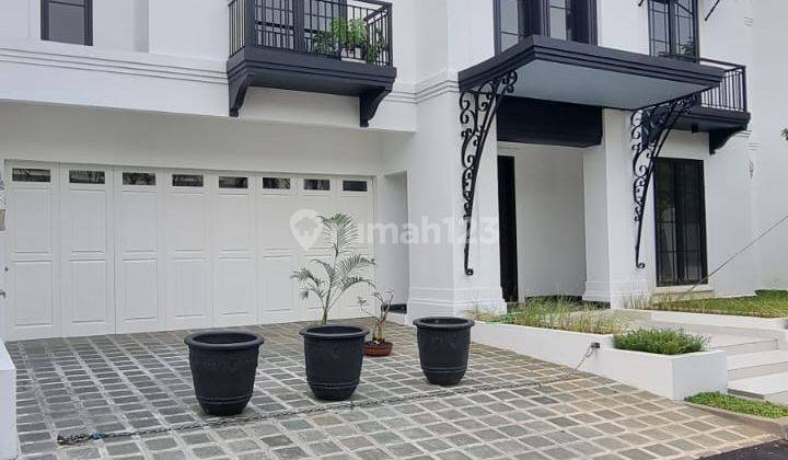 Nego Sampai Deal Rumah Mewah Classic Modern Ada Pool Lokasi Depan Taman 2