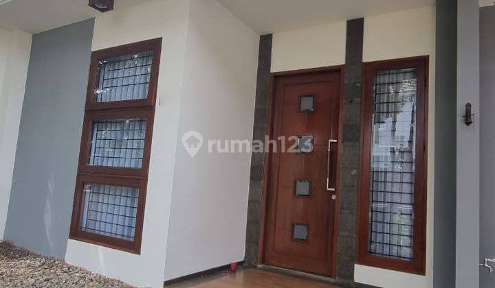 Rumah Cantik Bagus Siap Huni Dalam District Emerald Bintaro 1