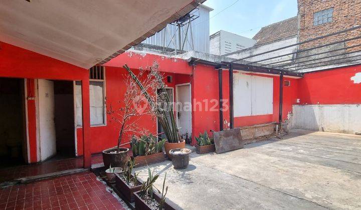 Rumah Komersil 2 Lantai Untuk Usaha di Jalan Utama Bintaro Sektor 3 2