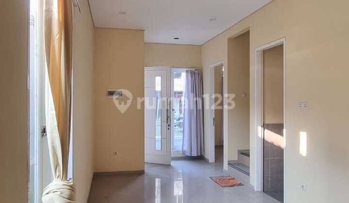 Rumah Minimalis Modern Bagus Siap Huni Bebas Banjir 2