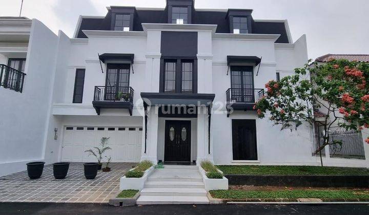 Nego Sampai Deal Rumah Mewah Classic Modern Ada Pool Lokasi Depan Taman 1