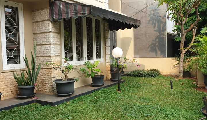 FURNISHED HOUSE Nice Ready to Live In Strategic Location Bintaro Sector 9 2