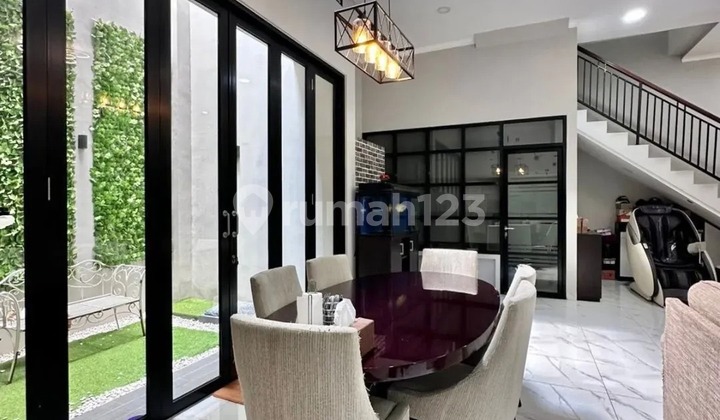RUMAH PREMIUM 2 LANTAI + ROOF TOP Bagus Siap Huni di Menteng Bintaro Sektor 7 2