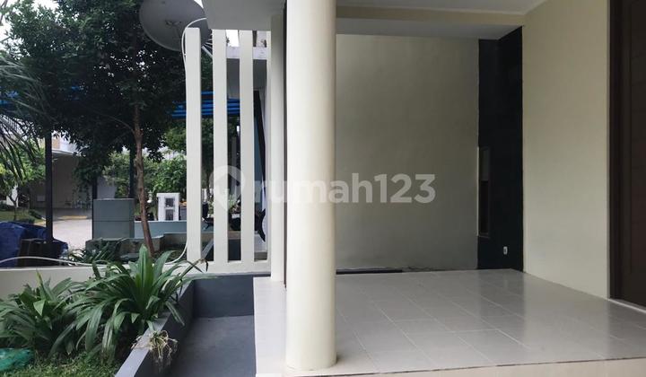 Dijual Cepat....Rumah Semi Furnished Bagus Siap Huni di Cluster Discovery Fiore Bintaro 2
