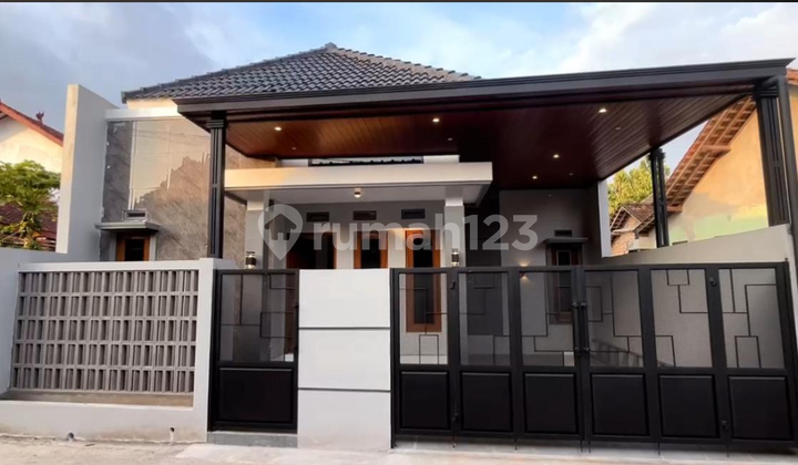 Rumah Baru Dekat Pasar Godean