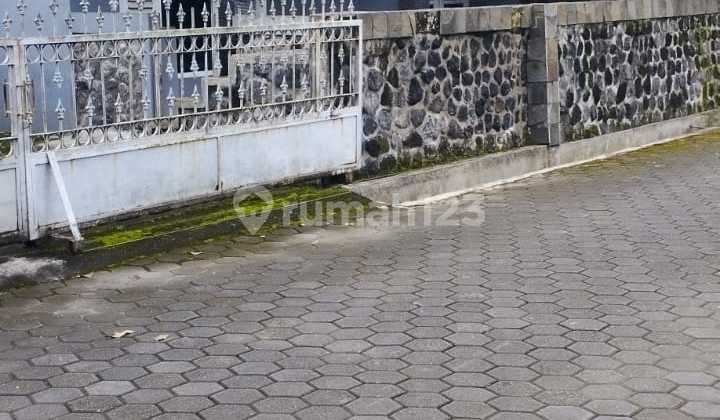 Jual Tanah Bonus Bangunan bisa Beli Separuh Monjali Utara Ugm