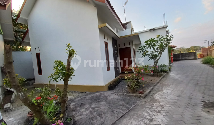 RUMAH MINIMALIS BARAT SLEMAN CITY HALL 7