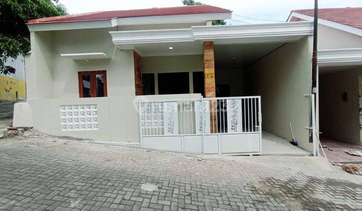 RUMAH SIAP HUNI DALAM PERUMAHAN MAGUWO 1
