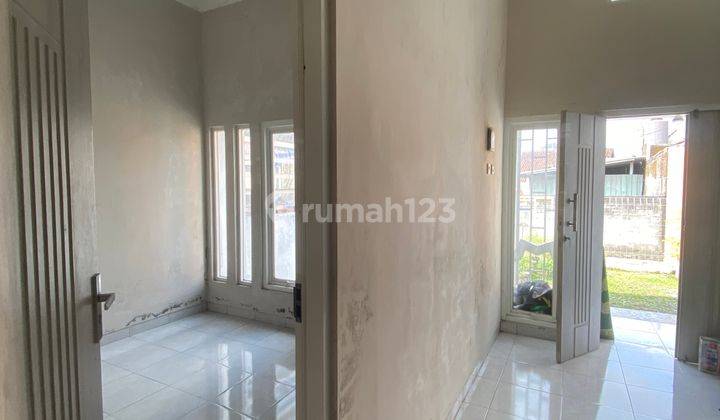 RUMAH SIAP HUNI JL GODEAN KM 6 BARAT TUGU JOGJA 10 MENIT 9