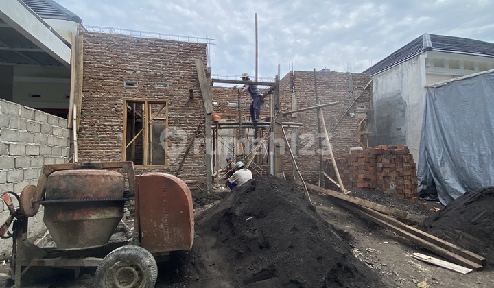 RUMAH MEWAH HARGA MURAH BARAT TUGU JOGJA SiDOARUM Rumah 11