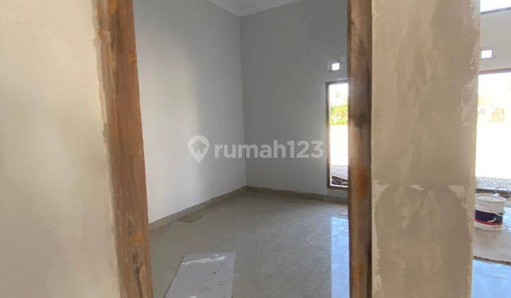 CLUSTER EKSKLUSIF 6 km Dr UGM DAN MALIOBORO Rumah 9