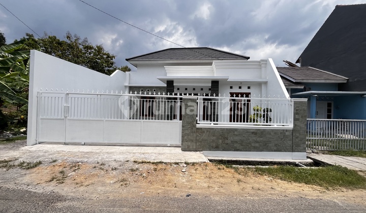 Rumah Cantik Selatan Ringroad Dekat Kota 2