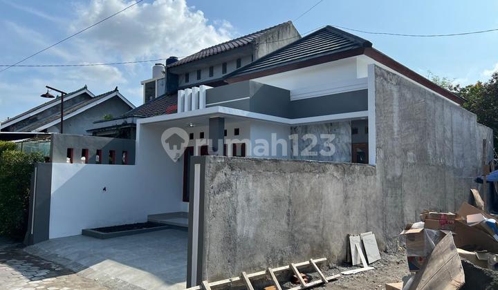 Rumah Cantik Utara Umy Dekat Unu Hanya 10 Menit ke Malioboro
