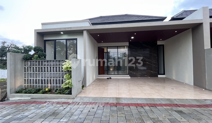 Rumah Cantik Timur Rs Hermina Purwomartani