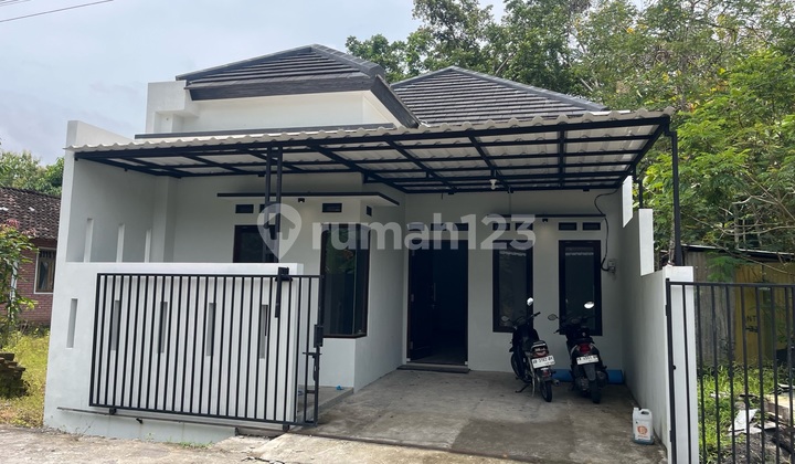 Dijual Rumah Minimalis@Baru Selatan Umy