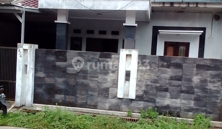 Rumah lama dalam Komplek Rumah lama dalam Komplek