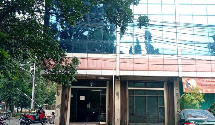 Kebayoran Baru - Strategic Shophouse 2