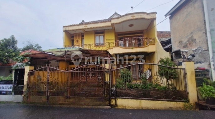 Jagakarsa. Rumah Lelang