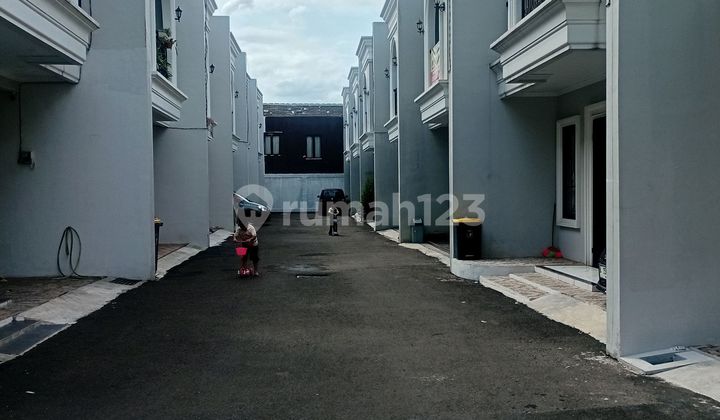 Jagakarsa - Rumah Murah Bagus Dalam Cluster SHM