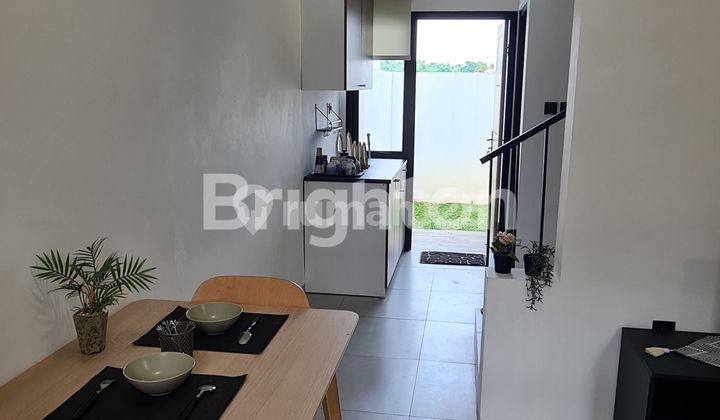 RUMAH 2 LANTAI DI KEMANG PRATAMA  2