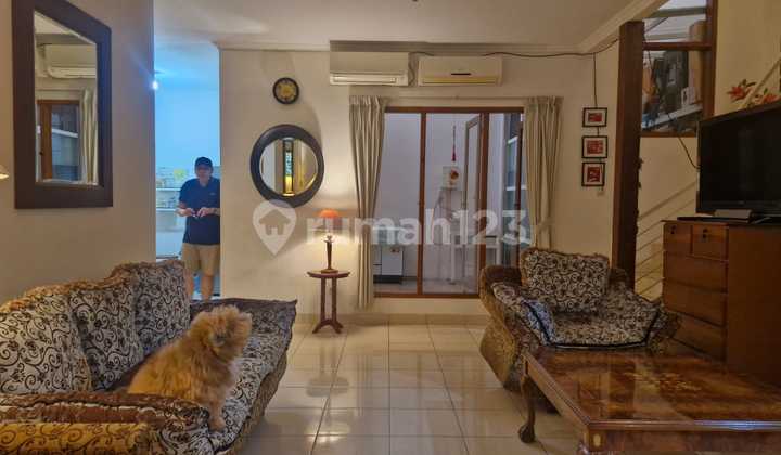 Sector 1 E House, a step to Gading Serpong Boulevard, tidy, ready to occupy