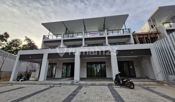 Lake-Facing Shop House, East Sorento, Gading Serpong, Lake View, Main Roadside, Free Parking