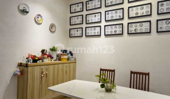 Sector 1 E House, a step to Gading Serpong Boulevard, tidy, ready to occupy 2