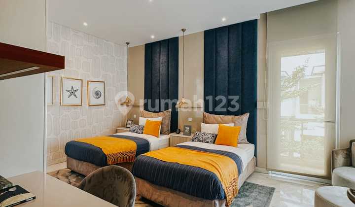 Elite House Fully Furnished, Fully Designed Interior, All Floors Marble, Gading Serpong, Pasadena