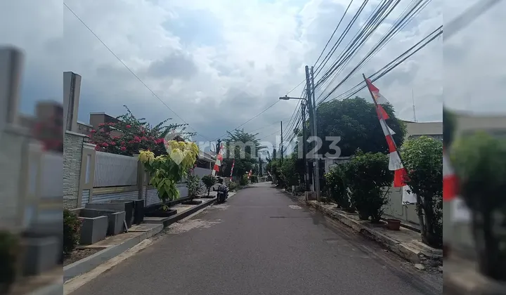 Rumah Mewah Fully Furnished Siap Huni Dalam Komplek Perumahan Pulogebang 2