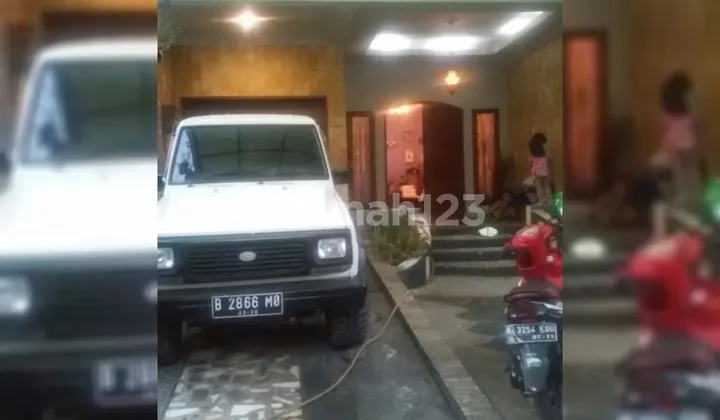 Rumah Nempel Permata Hijau 2