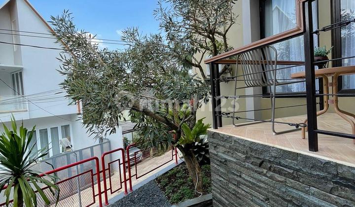 Rumah Mewah Cantik Di Cikutra Kota Bandung 2