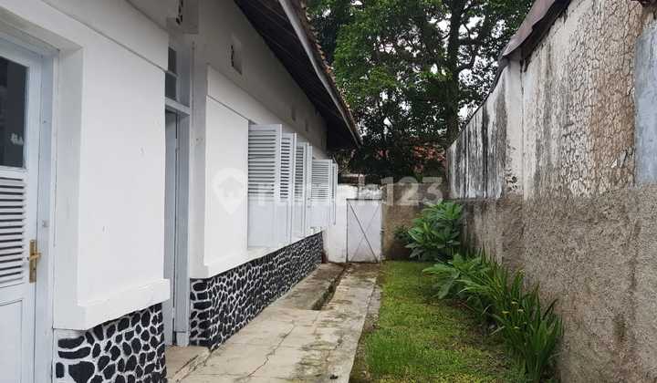 Suitable Business House in Riau Wing, Bandung City
