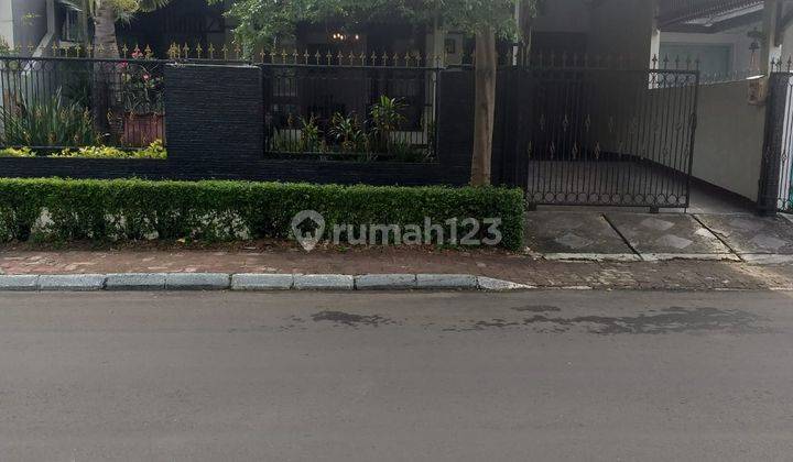 Rumah di bintaro Sektor 3 Bagus 1