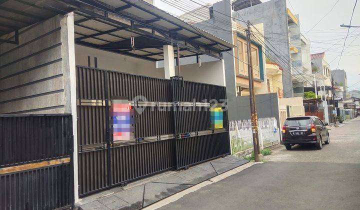 Leon K. Dijual Rumah 7x17 Siap Huni di Taman Ratu 2