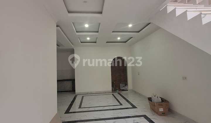 Queen Park brand new ready to occupy strategic location KPR available. 2