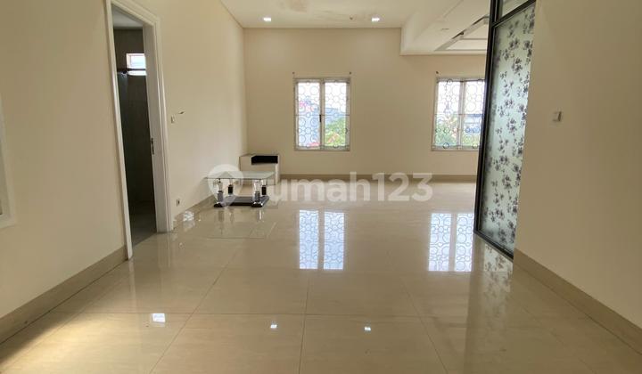 Green Ville Baru Renov Furnish Rapi Bangunan Tinggi Dari Jalan 2