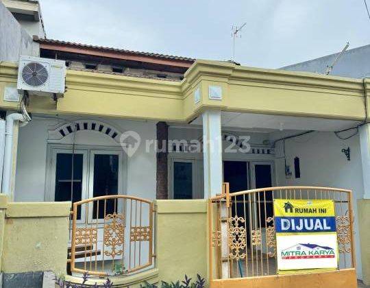 Rumah 2 Lantai Dgn 3 Kamar Tidur di Komplek Duta Kranji, Bekasi 2