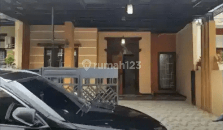 Rumah Megah Cakep Banget Harga Pas Dikantong di Jatinegara Indah 1