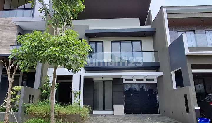Dijual Cepat Rumah di Woodland Surabaya Barat