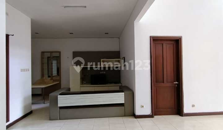 For Sale 1.5-Story House in Royal Park Cluster, Citraland, West Surabaya 2