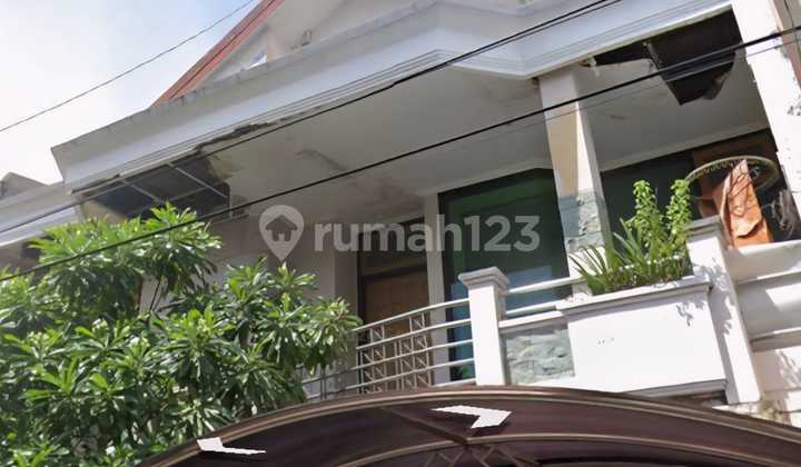 For Sale 2-Story House South Surabaya Near Joyoboyo Terminal
