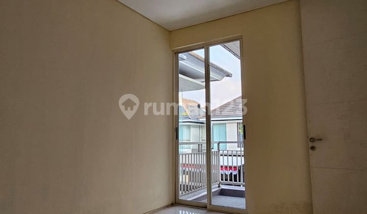 For Rent New Minimalist House In Greenlake West Surabaya