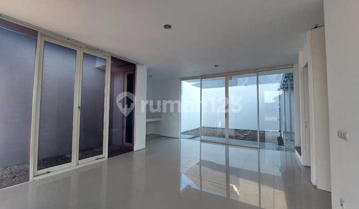 Disewakan Rumah Minimalis 2 Lantai Di Cluster Stamford Citraland Surabaya Barat 2