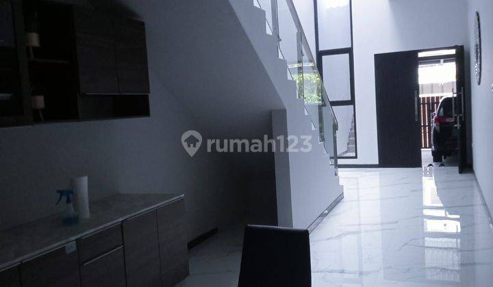 Dijual Rumah Di Mulyosari Surabaya Semi Furnised 2