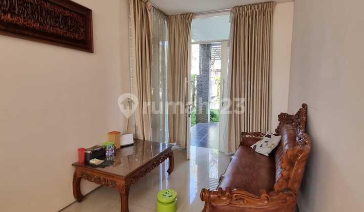 Murah Dijual Rumah Luas Tanah 300m² Di Perumahan Royal Residence + Kolam Renang Pribadi Surabaya Barat Dekat Akses Tol  2