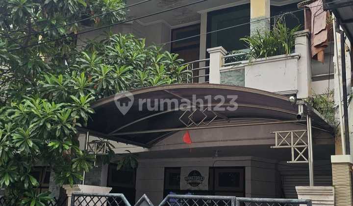 For Sale 2-Story House South Surabaya Near Joyoboyo Terminal