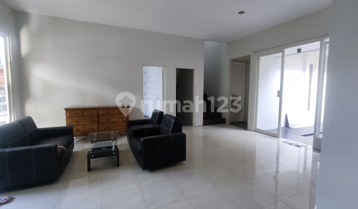 For Rent Minimalist House In West Surabaya Citraland