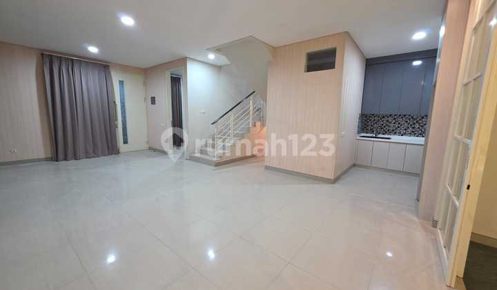 Dijual Cepat Rumah Bagus Di Greenlake Citraland Lidah Wetan  2