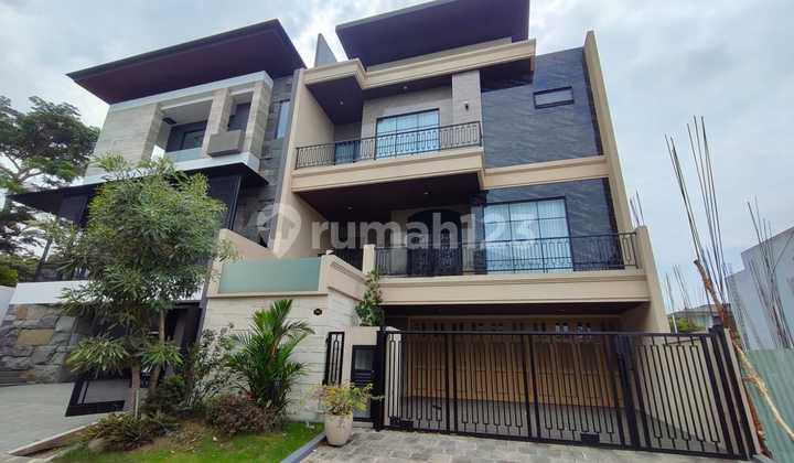 Dijual Cepat Rumah di Citraland Utama Surabaya Barat Full Furnised 1