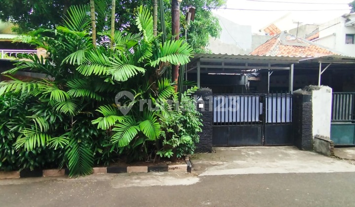 Disewakan Rumah Bagus Lokasi Strategis di Guntur, Setiabudi, Jakarta Selatan 1